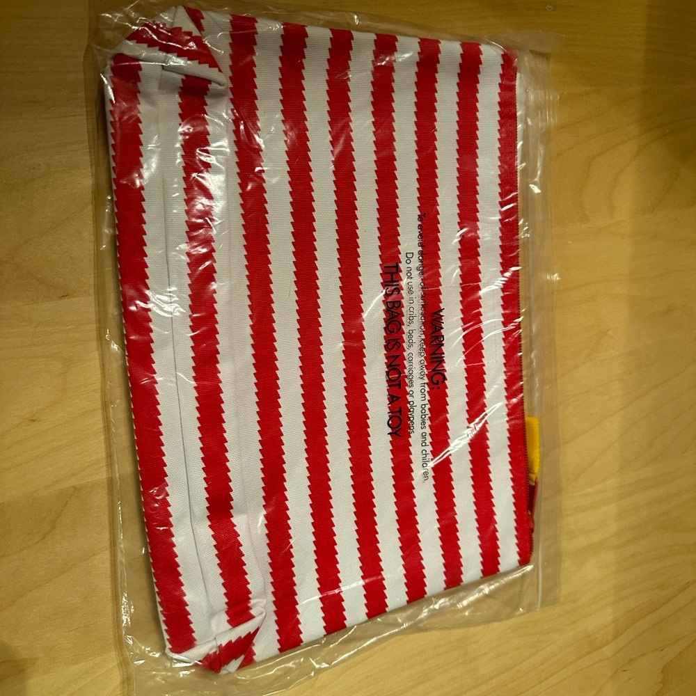 Thirty-One Limited Edition Zipper Pouch to support Ronald McDonald House